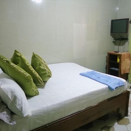 Bienvenue Chez Vous Hotel Dakar Exterior foto
